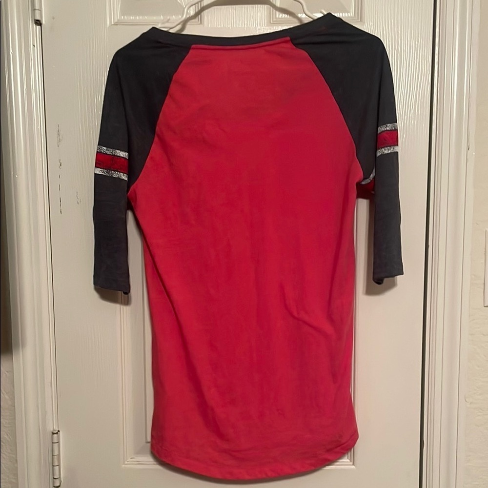 MLB Genuine Merchandise Red Raglan Tee - Picture 3 of 4